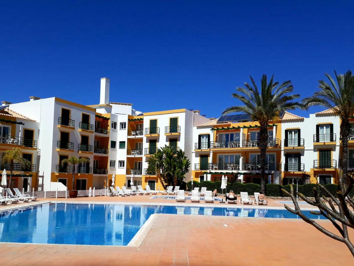 Aparte Wohnung Mit Sudterrasse Am Park Tavira Bagian luar foto