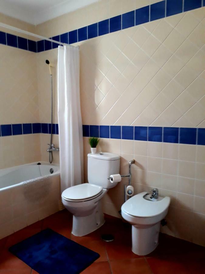 Aparte Wohnung Mit Sudterrasse Am Park Tavira Bagian luar foto