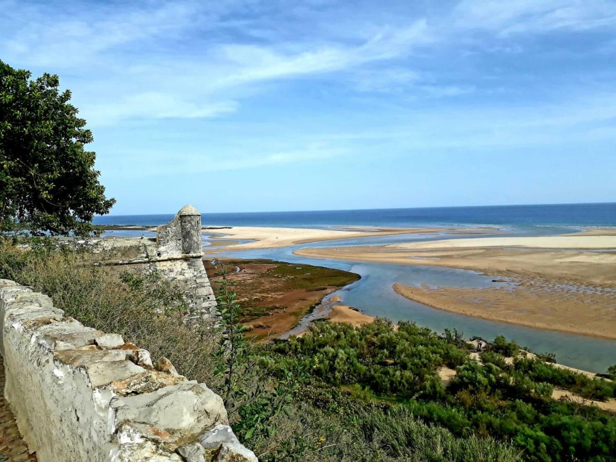 Aparte Wohnung Mit Sudterrasse Am Park Tavira Bagian luar foto